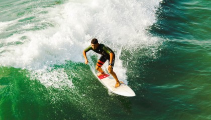 开云体育官网下载-史上“爆炸”扣篮大比拼，谁才是真正的飞天英雄？，扣篮爆发训练