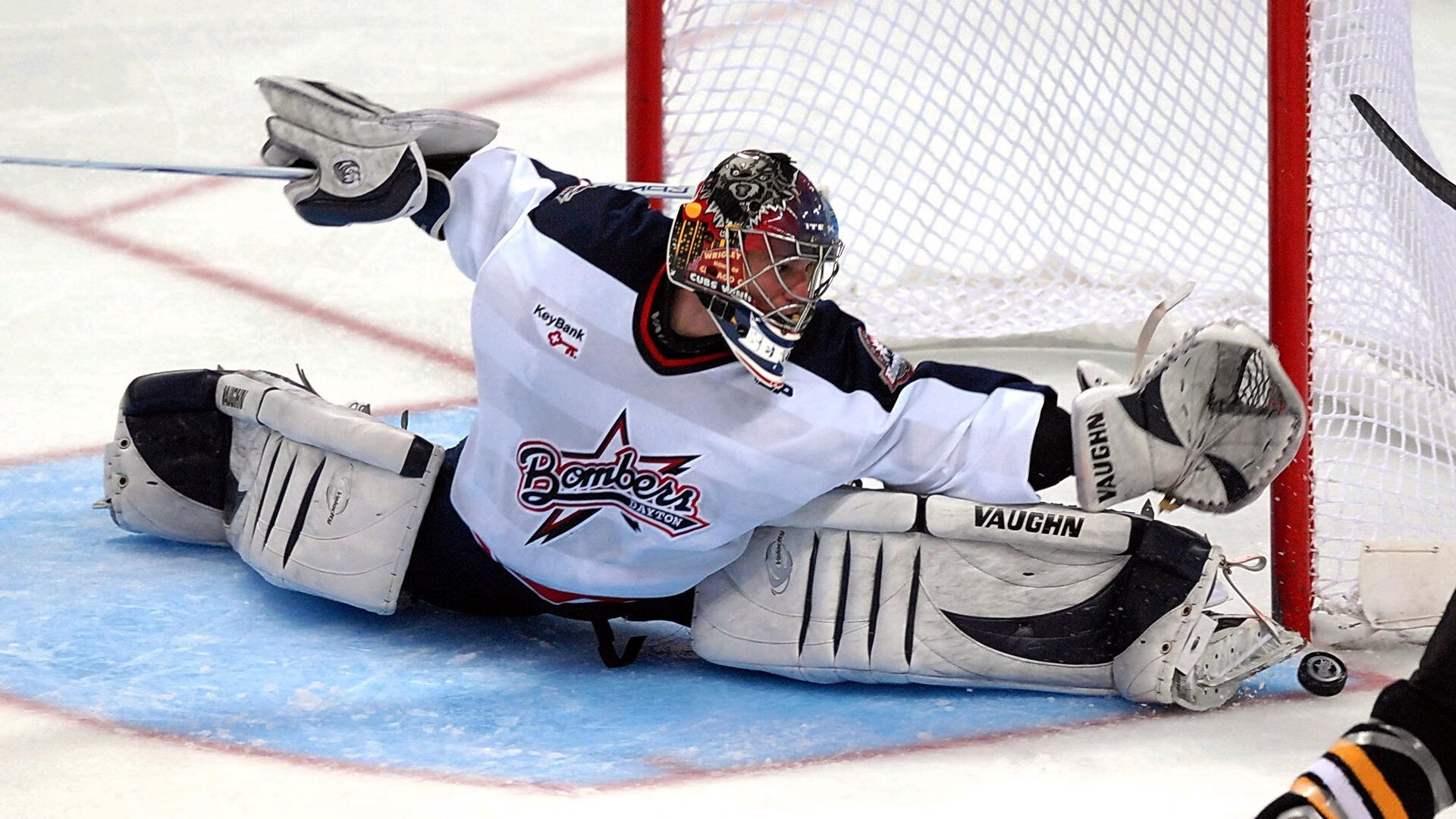 _快船队迎战强敌，奋力拼搏_，快船队的比赛